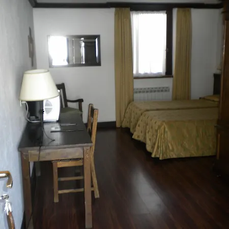 Tavernier Hotel
