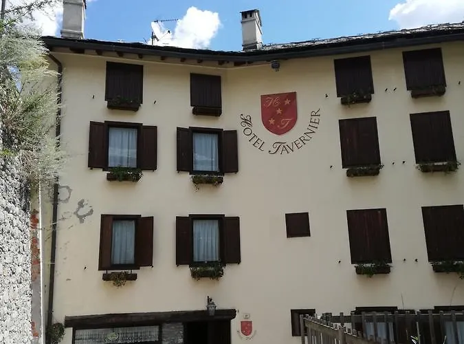 Отель Tavernier 3*